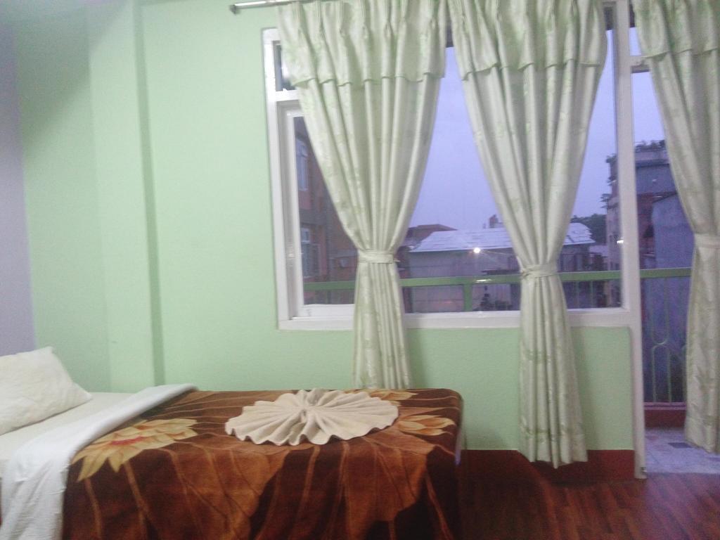 Hotel Pokhara Peace Kathmandu Esterno foto