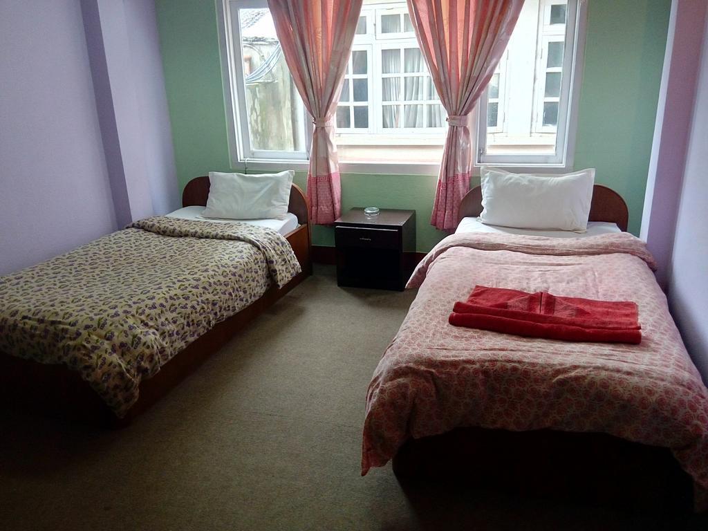 Hotel Pokhara Peace Kathmandu Esterno foto
