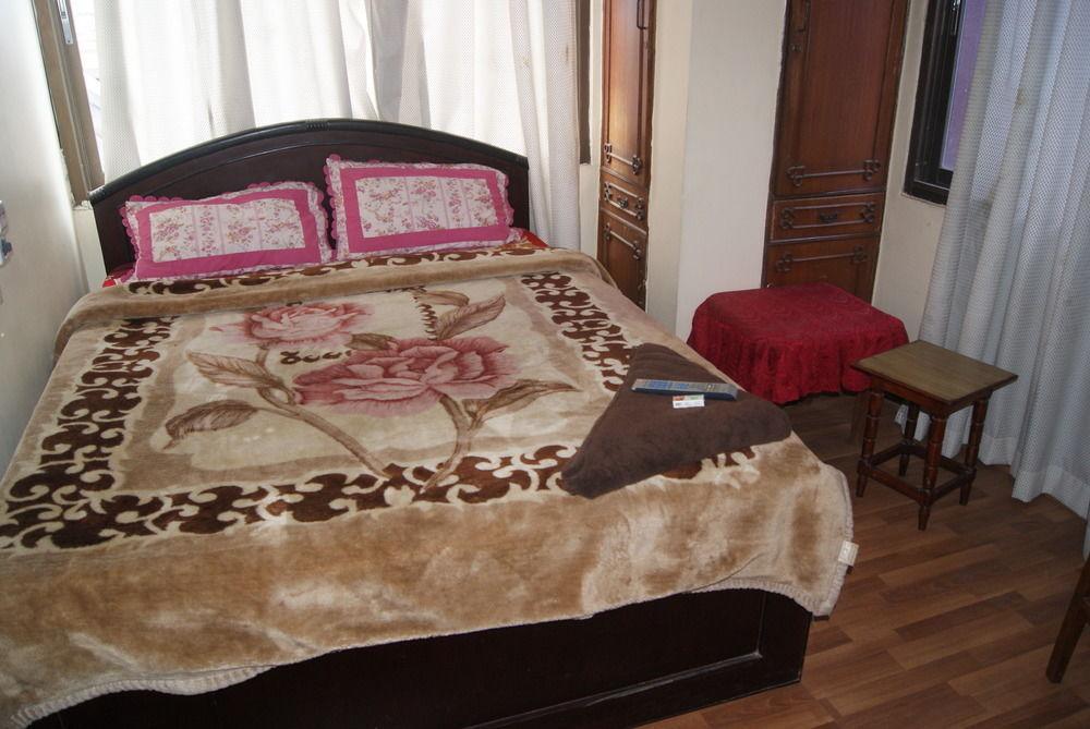 Hotel Pokhara Peace Kathmandu Esterno foto